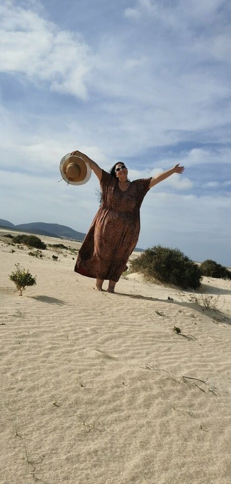 巨尻オンリーファン ホット裸 写真