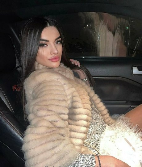 アンバー・オンリーファンズ ポルノ 写真