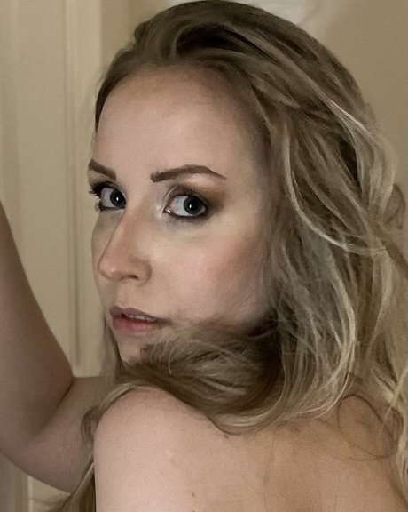 Ciaraquinnxxx ポルノスター 無料 写真