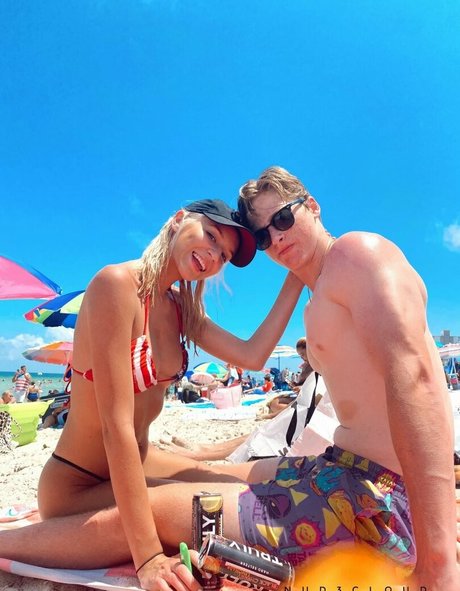 Madison Horacek エロティックなスター 写真