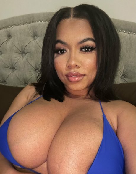 ポーグ xxx オンリーファンズ 無料裸 写真