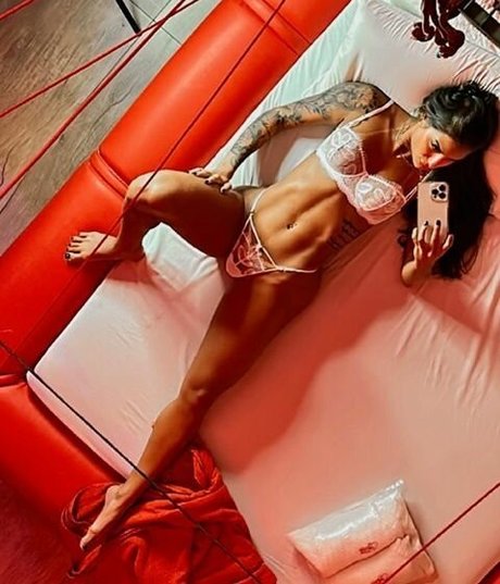 Cintia Colombino ポルノスター 可愛い 画像