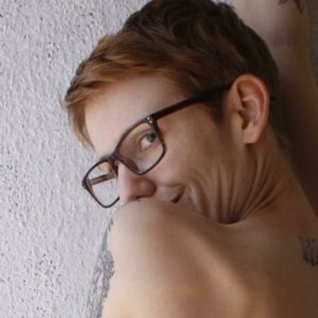 ティーンシーメールオンリーファンズ セクシーxxx 写真