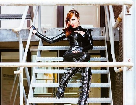 Amarantha LaBlanche ヌードのポルノスター 画像