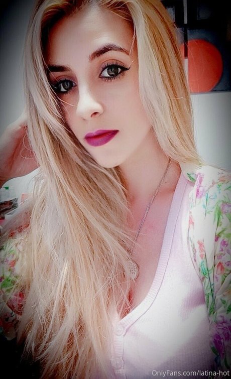 thedevilhot セックス女優 写真