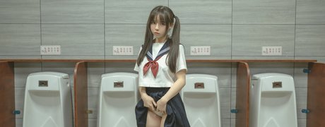 黒檀の猫オンリーファンズ 限定 アーカイブ