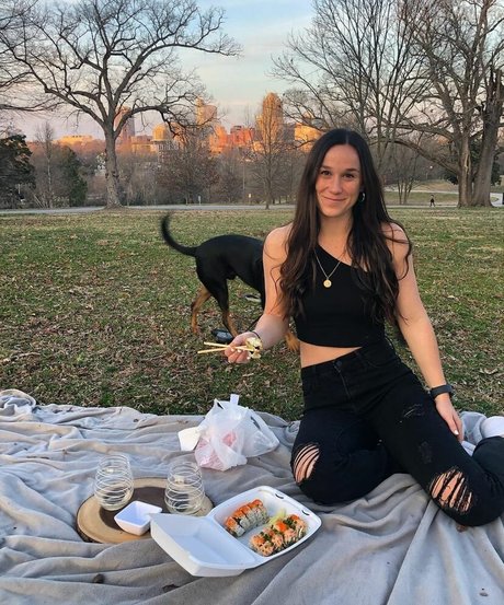 Kate Weisner セックスモデル 写真