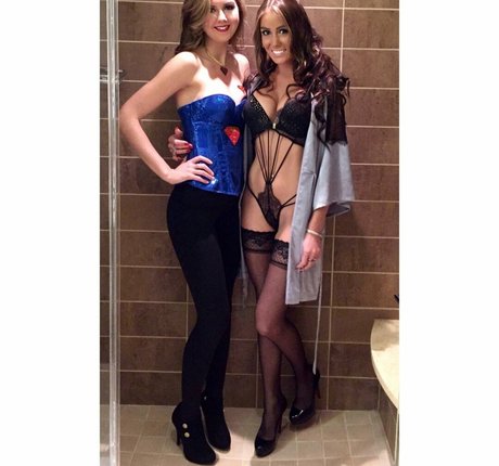 足ヌードオンリーファンズ ホットセクシー ギャラリー