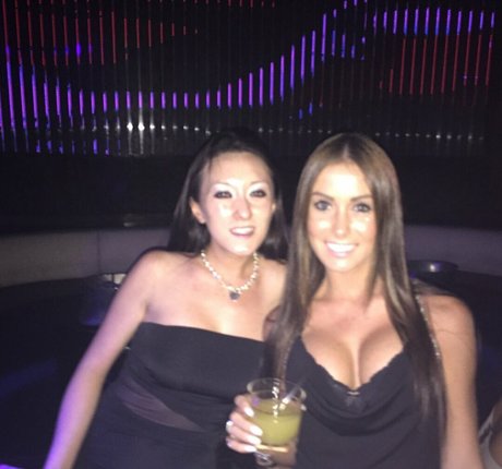 Courtney O Connell かわいいモデル 画像