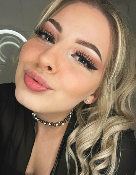 asmrjanina 美しいモデル 画像