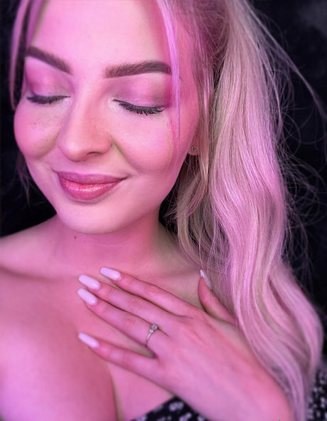 asmrjanina 無料モデル 写真