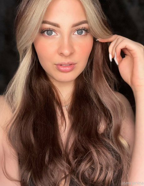 asmrjanina アダルトスター 画像