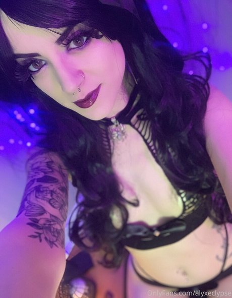 alyxeclypse スター ヌード 写真