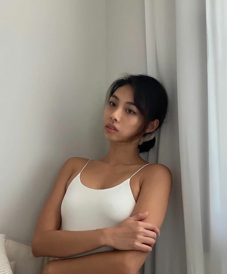 曲線美のランジェリーOnlyFans アダルト無料 画像