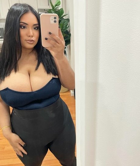 パウグプリンセスOnlyFans 美しいポルノ 画像