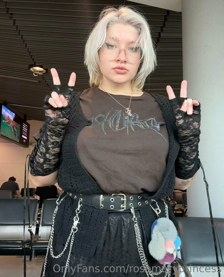 曲線美のランジェリーOnlyFans 無料 ギャラリー