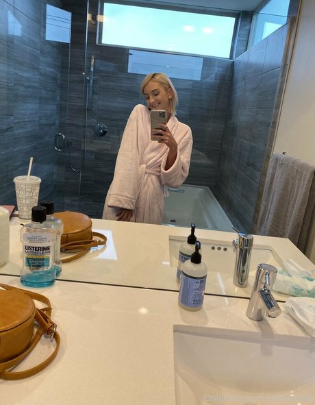 tallielorain 可愛い女優 画像