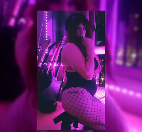 19歳のOnlyFans 無料アダルト 画像