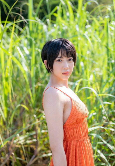 毛深いアジア人オンリーファンズ エロ 写真