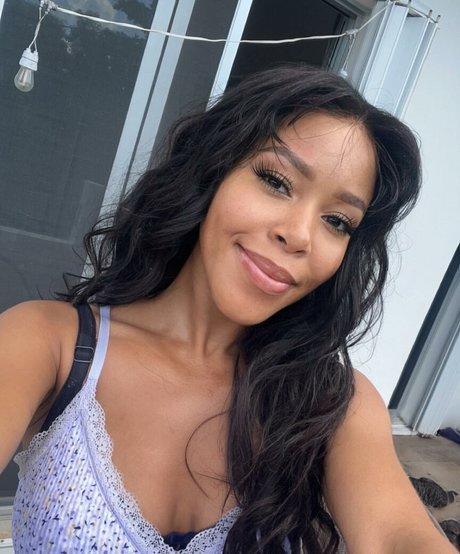 Cherry Latto 無料のスター 画像