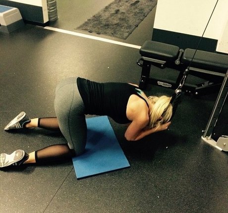 vaniljepus アダルトモデル 写真