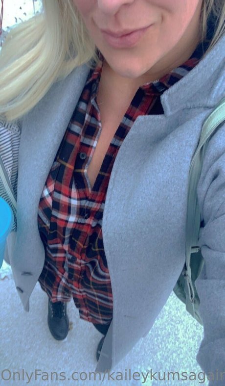 クリスマスヌードOnlyFans ポルノ 写真