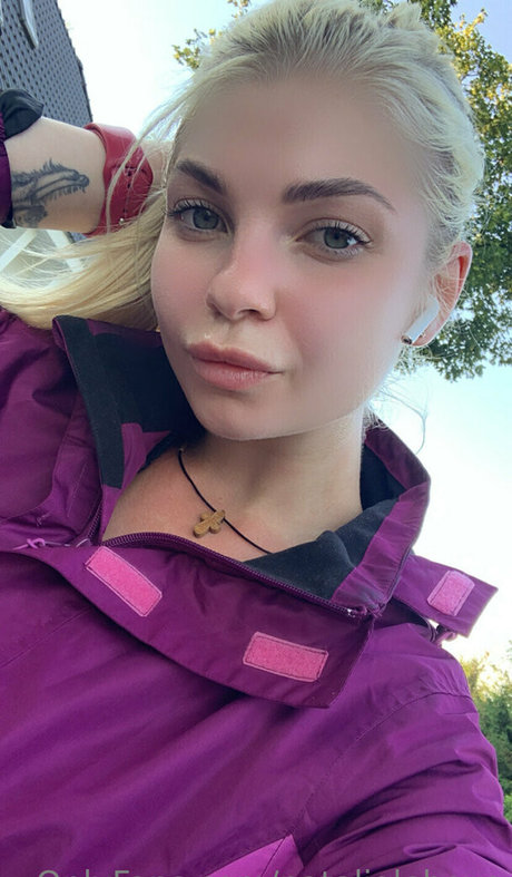 natalialebova 独占スター 画像