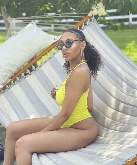 Sydney Celeste ヌードのポルノスター 写真