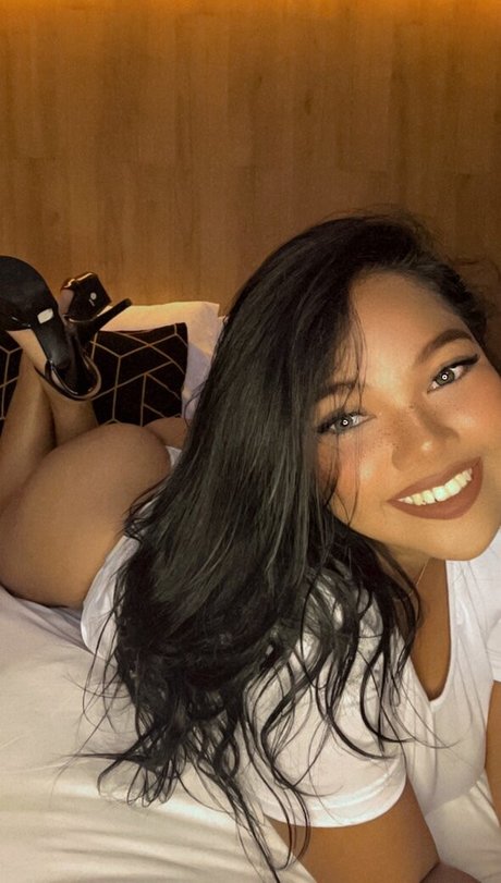 curvymoanaaa 高品質モデル 写真