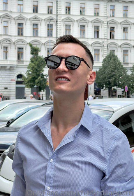 charliedeanporn セックスモデル 写真