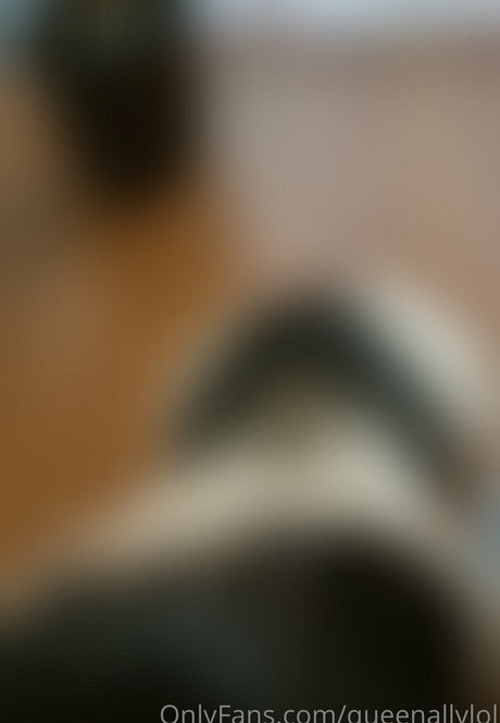 queenallylol ポルノスター 無料 画像