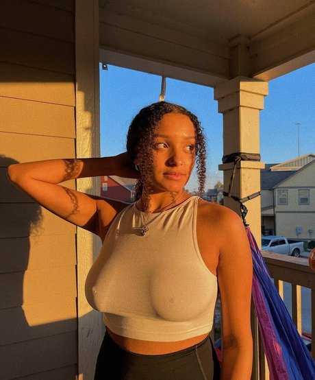 Bre me 完璧なポルノスター 写真