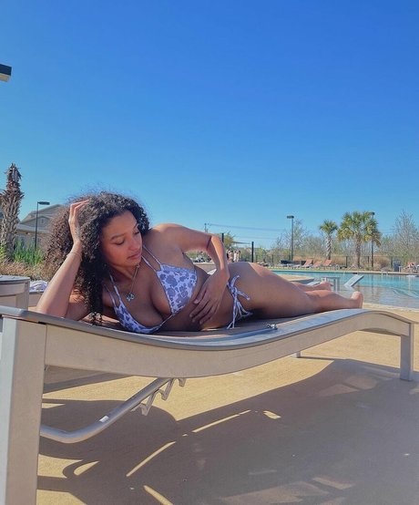 Bre me セクシー女優 写真