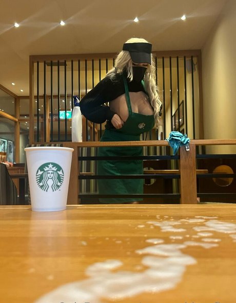 ゲイビデオ OnlyFans エロチック 写真