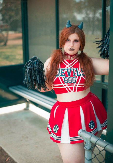 プリティオンリーファンズ セクシー 写真