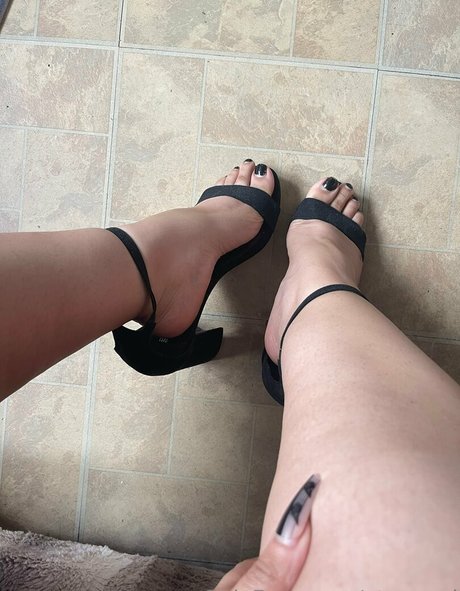 フィットネスインフルエンサーオンリーファンズ 美しいポルノ 写真