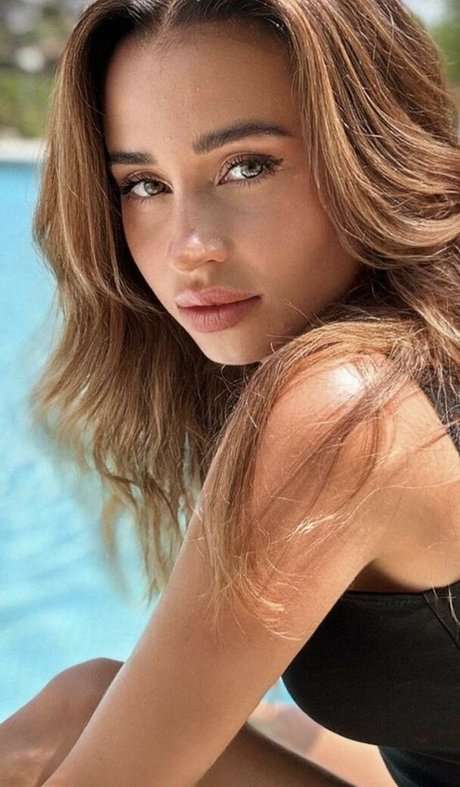 DJ JuicyM ポルノ女優 画像