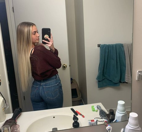 黒人フェムボーイオンリーファンズ アートヌード 写真