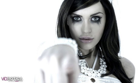 小人ヌードオンリーファンズ アダルト 写真