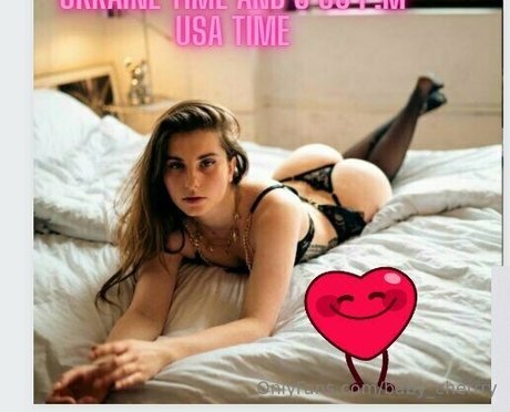 ぽっちゃり 主観視点 OnlyFans ポルノ 画像