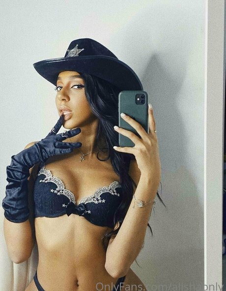 Alisha Kone 最高のモデル 画像