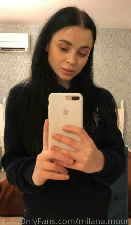 milana moor ヌードモデル ギャラリー