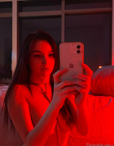 巨大な天然おっぱいオンリーファンズ アートポルノ 写真