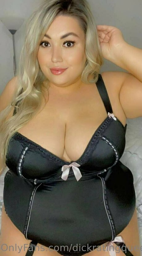 dickratingqueen ヌードスター 写真