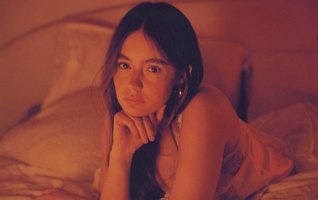 Ella Grace Cervetto ポルノ女優 写真