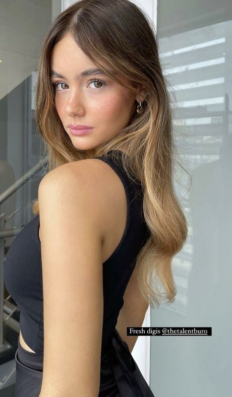 Ella Grace Cervetto 無料のスター アーカイブ