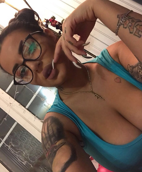 寝取られアマチュアOnlyFans アートポルノ ギャラリー