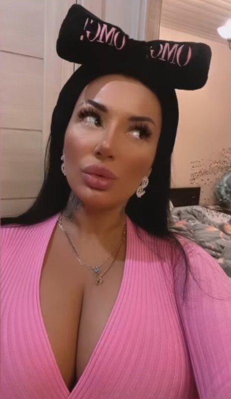 ティーンシーメールオンリーファンズ えろた ギャラリー