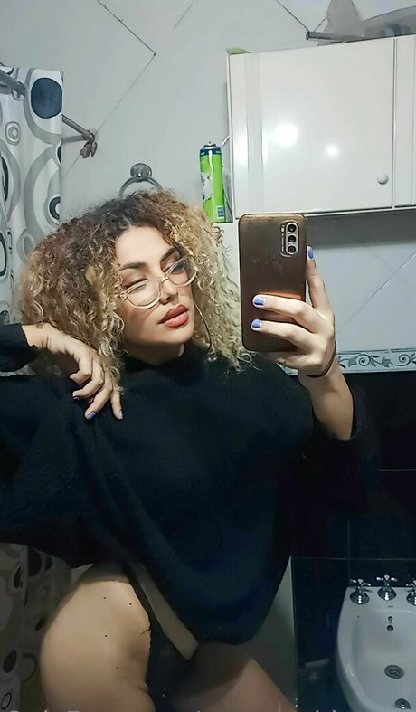 sexxyreddemon 無料モデル 写真