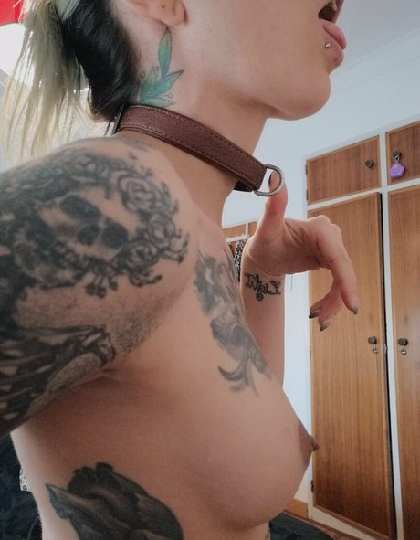 アナル舐めオンリーファンズ セックス 画像